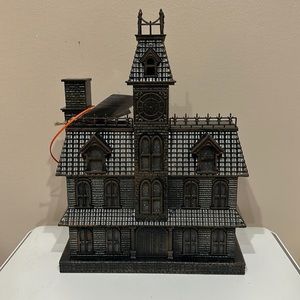 Haunted Hollow- Haunted Mansion Light show - BRAND NEW collectable SOLD OUT ITEM